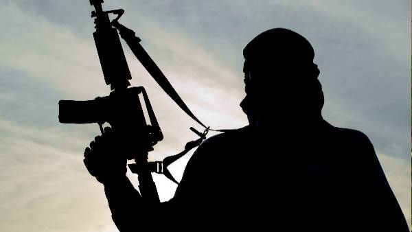 अनंतनाग में सीआरपीएफ के पांच जवान शहीद