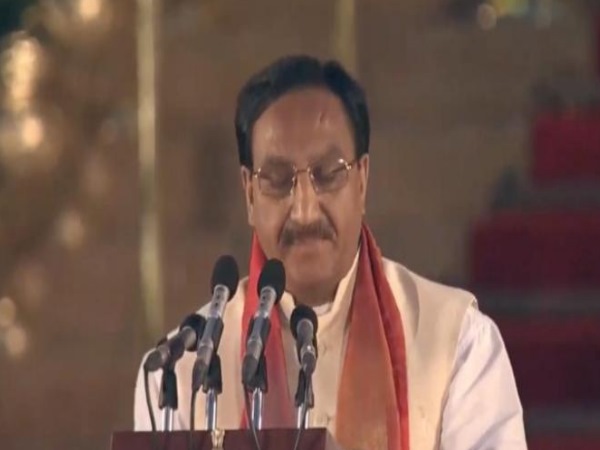 डॉ कस्तूरीरंगन की समिति ने सौंपी रिपोर्ट डॉ कस्तूरीरंगन की समिति ने सौंपी रिपोर्ट