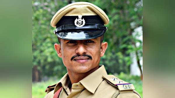 वडोदरा में पीएसआई ने रात में झगड़े में व्यक्ति को मारी गोली