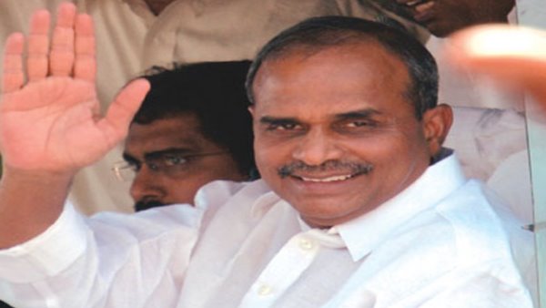 जगन के पिता ने सीएम रहते दी थी परमिशन जगन के पिता ने सीएम रहते दी थी परमिशन