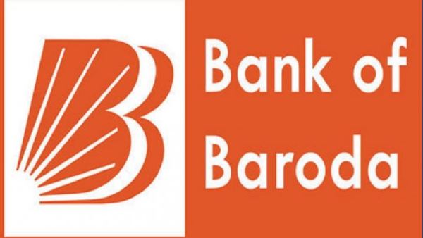  तीन बार पैसा निकालने पर कोई शुल्क नहीं