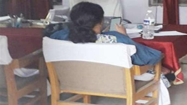 अधिकारी की पत्नी से ट्रेन में दुष्‍कर्म की कोशिश