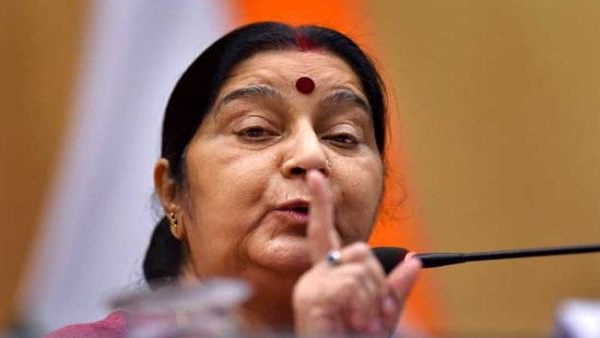 ट्विटर पर एक्टिव रहती हैं सुषमा स्वराज ट्विटर पर एक्टिव रहती हैं सुषमा स्वराज