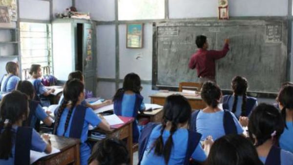 बच्चे को स्कूल भेजने के लिए पुलिस ने क्या किया बच्चे को स्कूल भेजने के लिए पुलिस ने क्या किया