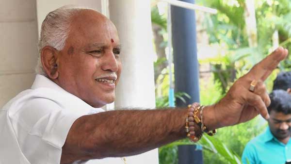 वक्त ने ली फिर से करवट 