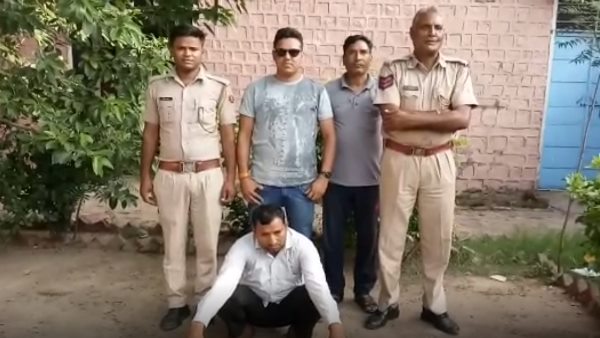 पत्नी जेल में, प्रेमी रिमांड पर पत्नी जेल में, प्रेमी रिमांड पर