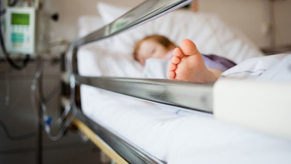 मां ने दर्ज कराई शिकायत मां ने दर्ज कराई शिकायत