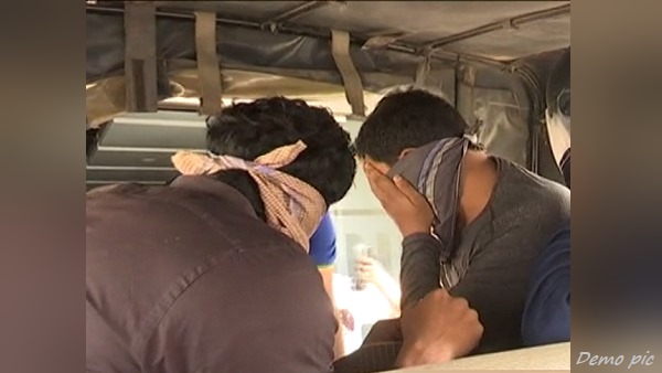 आरोपी कार को जोड़ियां भुंगा की तरफ ले गए