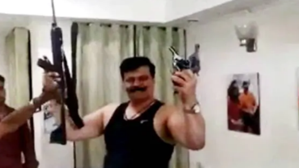 पार्टी से निष्कासित हैं प्रणव सिंह चैंपियन 