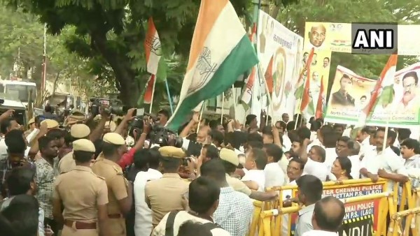 देश भर में BJP दफ्तरों पर धरना देगी कांग्रेस देश भर में BJP दफ्तरों पर धरना देगी कांग्रेस