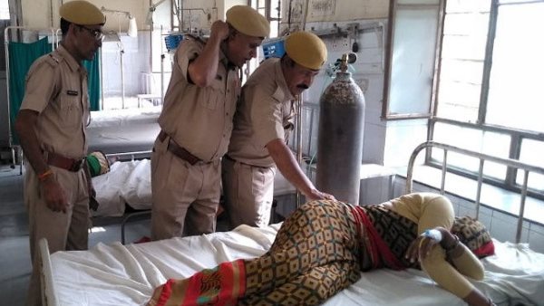 husband shot wife for lligal affair in dholpur rajasthan husband shot wife for lligal affair in dholpur rajasthan