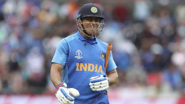 धोनी के बचाव में उतरे गांगुली