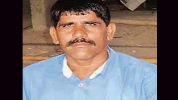 9 कमांडो शहीद हो गए 9 कमांडो शहीद हो गए