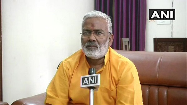 सेंगर का निलंबन जारी रहेगा- स्वतंत्र देव सिंह