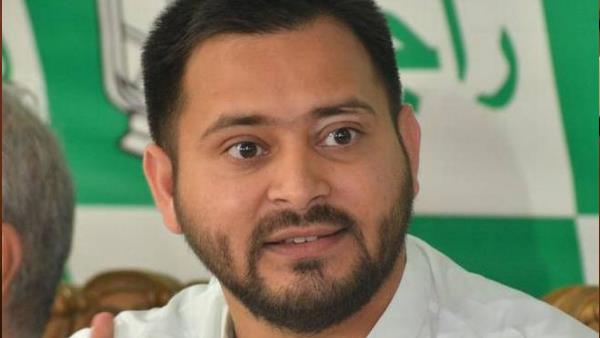 नीतीश पर नरम, भाजपा पर गरम