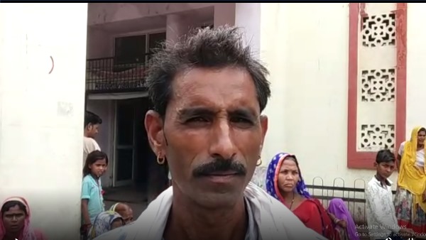 पुलिसकर्मियों ने की समझाइश