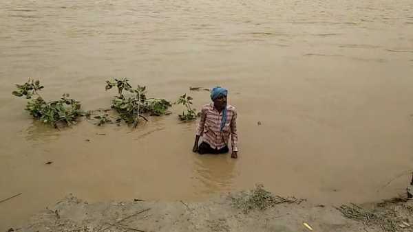 गांव में कई परिवार हुए बेघर