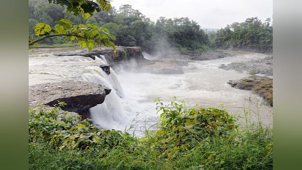 राज्य राजमार्ग और एयरपोर्ट भी हैं जरिया