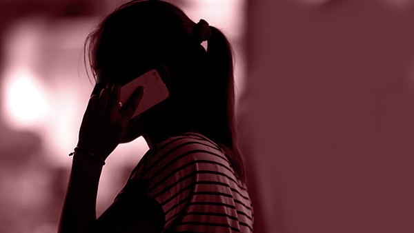 किराएदार युवती से घुलने-मिलने लगी लड़की