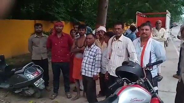 गड्ढे से निकली दोनों की लाशें