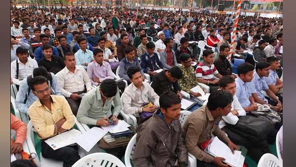 हर साल रिटायर हो रहे 15 से 18 हजार कर्मचारी