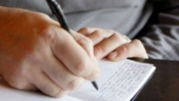 भौतिक वस्तुओं एंव सौन्दर्यता का प्रतीक 