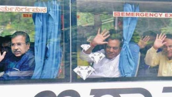 कांग्रेस विधायक माउंट आबू के लिए रवाना हो गये 