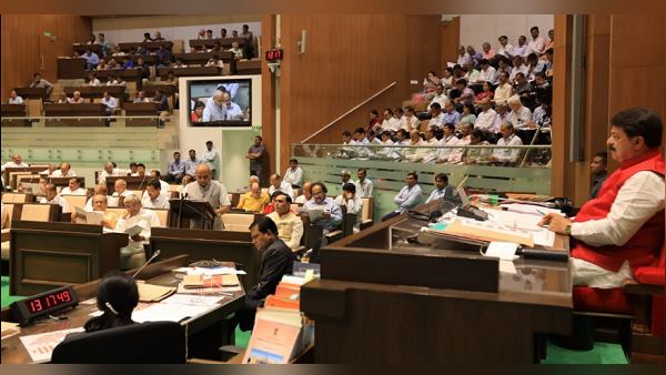 उम्मीदवारों को 20 दिनों का समय दिया गया 