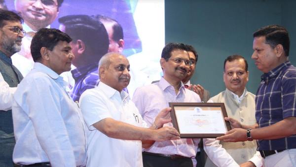 वित्त मंत्री नितिन पटेल ने किया यह ख़ुलासा 