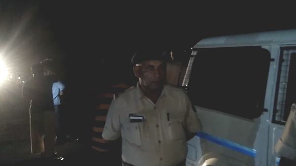 पुलिसकर्मी रीनाबेन से जीवनभर राखी बंधवाने का वादा किया