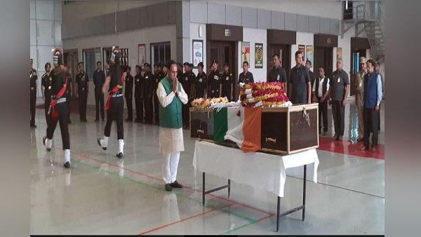 army man died in Jammu and Kashmir, Gujarat CM Rupani gave tribute him army man died in Jammu and Kashmir, Gujarat CM Rupani gave tribute him