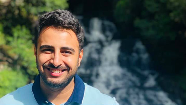 लगातार देते रहे परीक्षा 