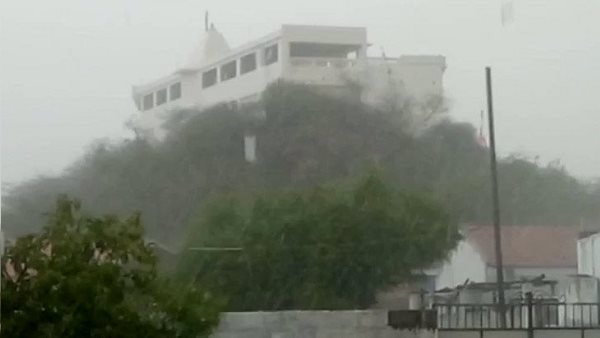 विभिन्न हिस्सों में 4 अगस्त तक भारी बारिश होगी विभिन्न हिस्सों में 4 अगस्त तक भारी बारिश होगी