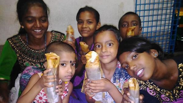 जोमैटो का डिलीवरी ब्वॉय करता है कुछ ऐसा