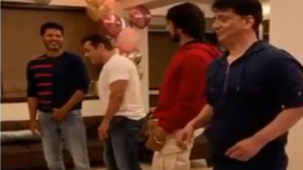 'मास्टर जी से डांस क्लास'