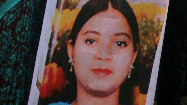 अकेले रहने को मजबूर