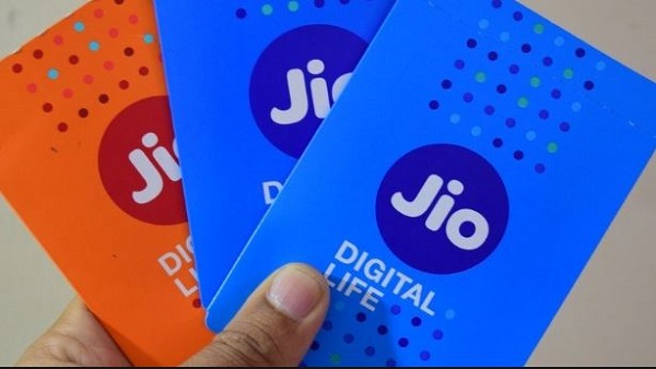 नंबर वन टेलिकॉम कंपनी बनी रिलायंस जियो