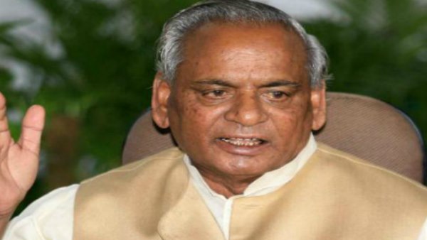 कल्याण सिंह का भी उदाहरण दिया गया