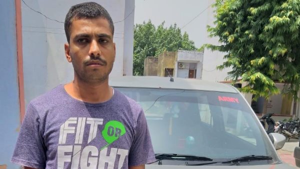 UP stf arrested man for allegedly duping providing jobs in Indian Army UP stf arrested man for allegedly duping providing jobs in Indian Army