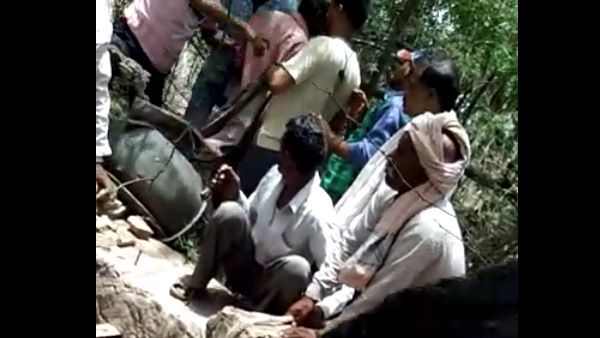 शायद नशे में उतरा कुएं में