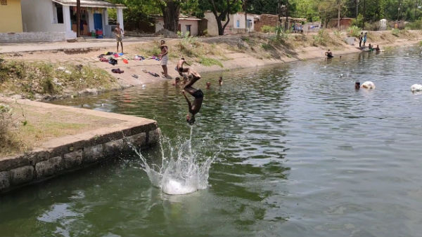 सरकार के पास जाती है नियमित रिपोर्ट सरकार के पास जाती है नियमित रिपोर्ट