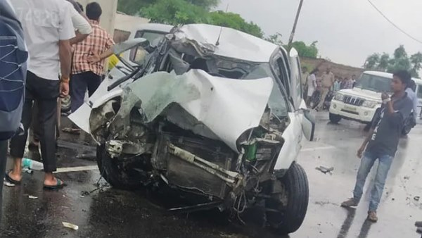 माखी गांव में पुलिस तैनात