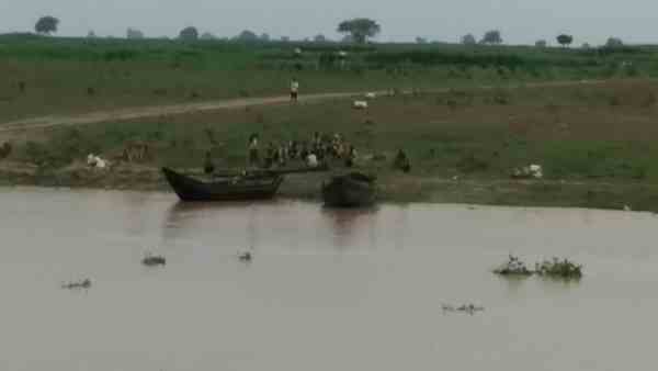 दो के शव मिले