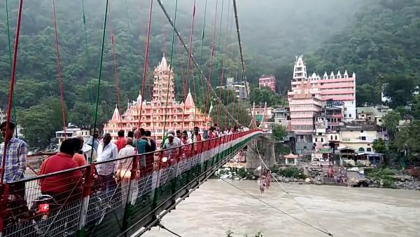 क्षमता से अधिक लोग कर रहे थे इस्तेमाल