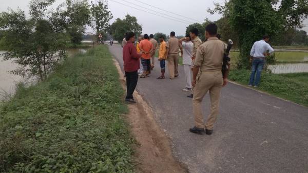 पिता और भाई के खिलाफ केस दर्ज