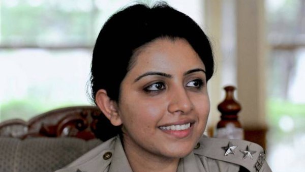 मेरिन ने निकलवाई केस की फाइल