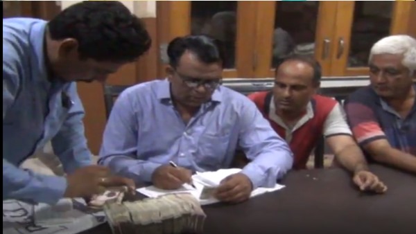 ऐसे कर सकते हैं अली की मदद