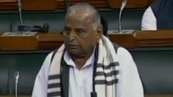 पार्टी में सब कुछ ठीक नहीं।