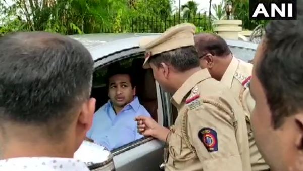 कांग्रेस विधायक नीतेश राणे ने किया सरेंडर