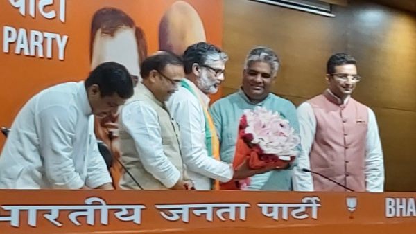 सपा से भेजे गए थे राज्यसभा, सोमवार को दिया था इस्तीफा